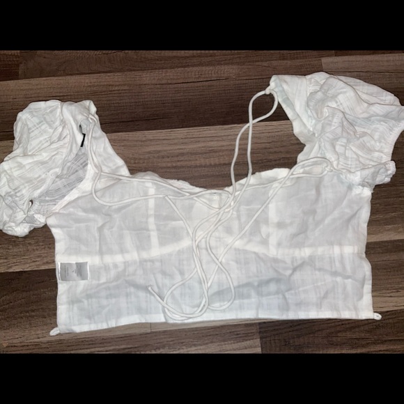 Forever 21 Lace-Back Sweetheart Crop Top 🤍🫠 - Picture 2 of 4